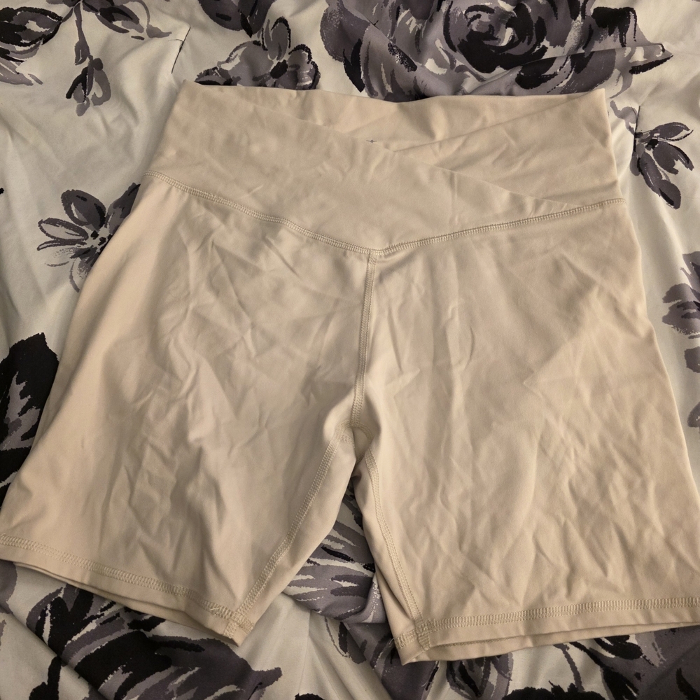 Danskin Women's Tan Bike Shorts - Picture 2 of 2